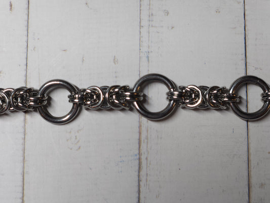 Chain Reaction Link Bracelet