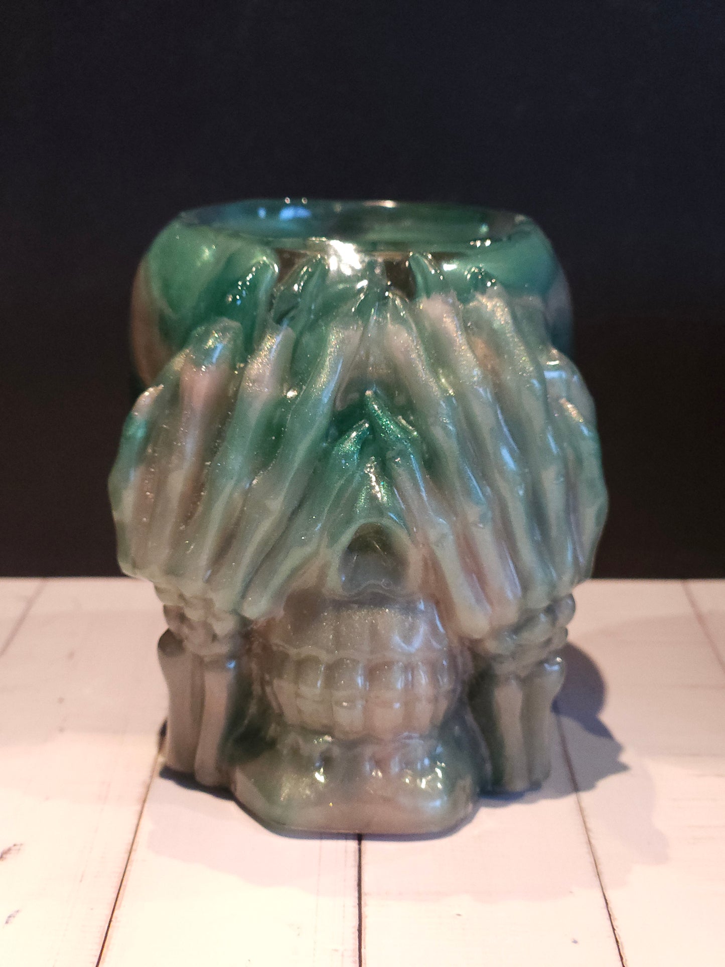 3 Wise Skulls