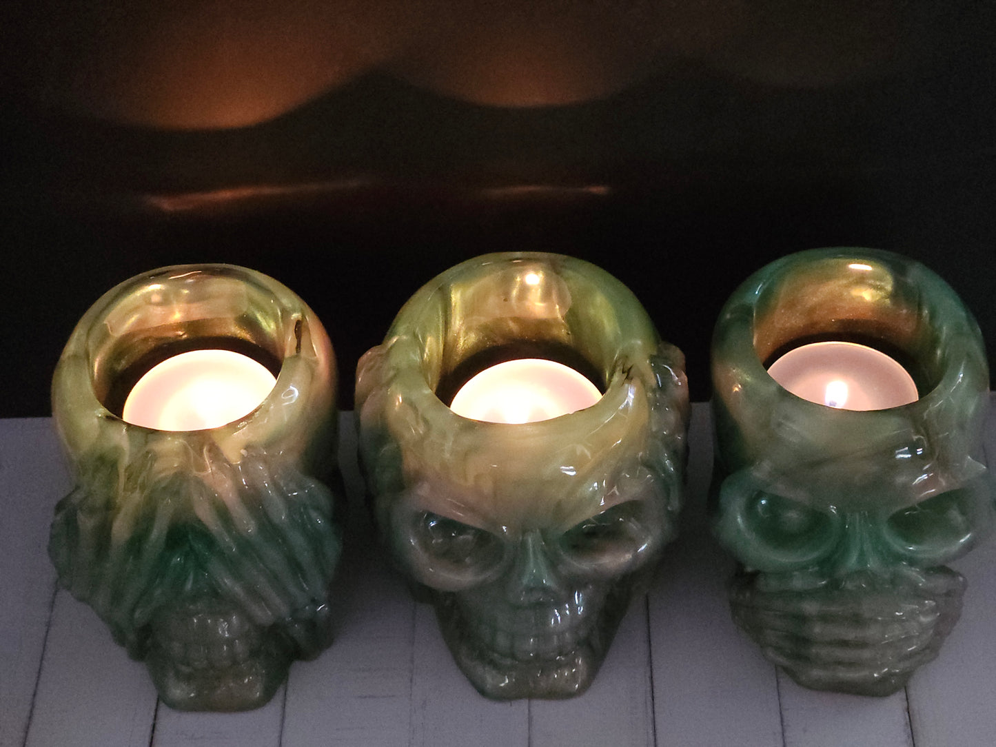 3 Wise Skulls