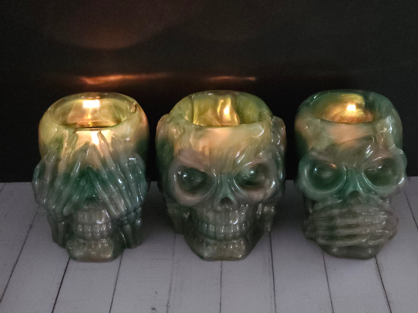 3 Wise Skulls