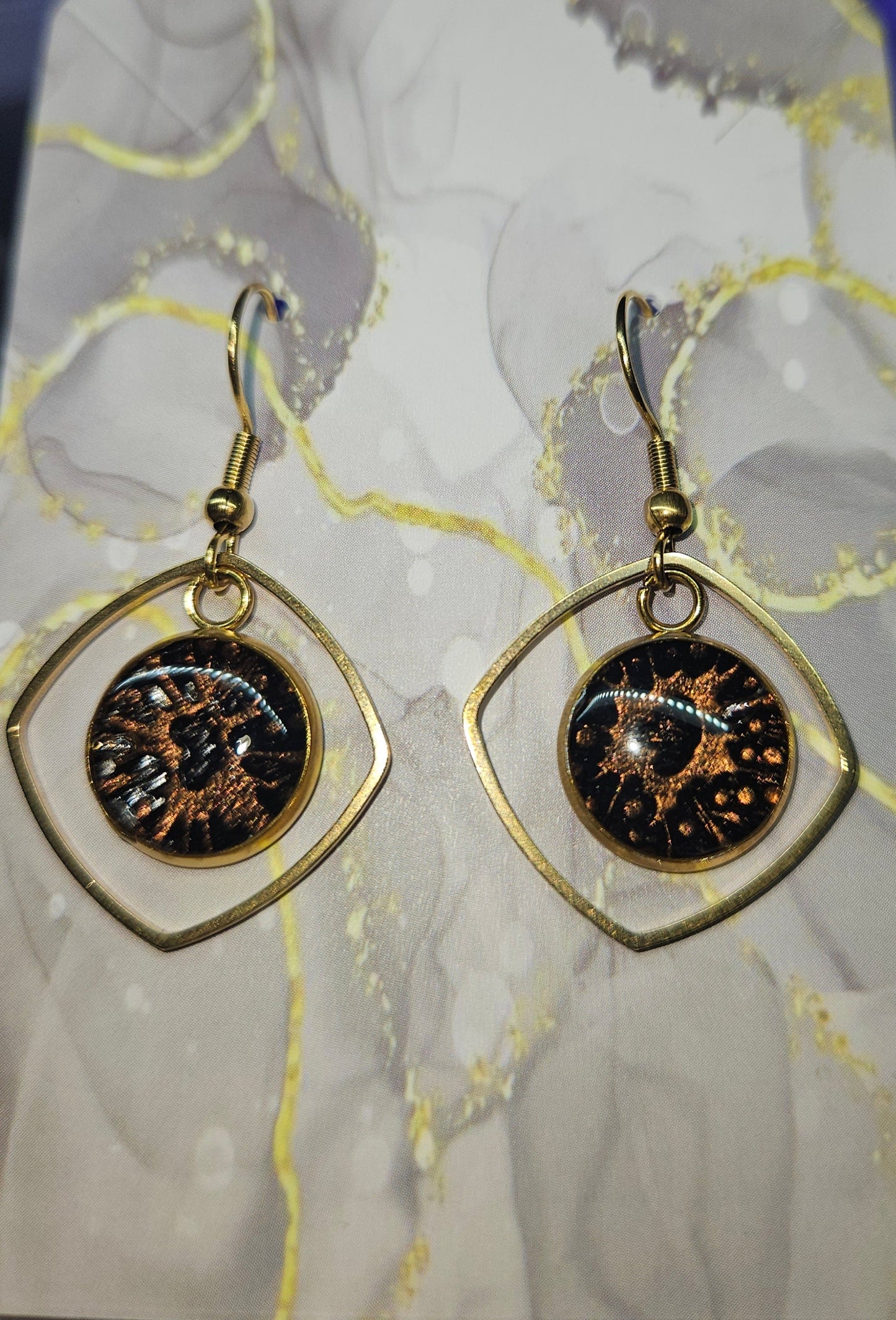 The Iris Collection - Gold