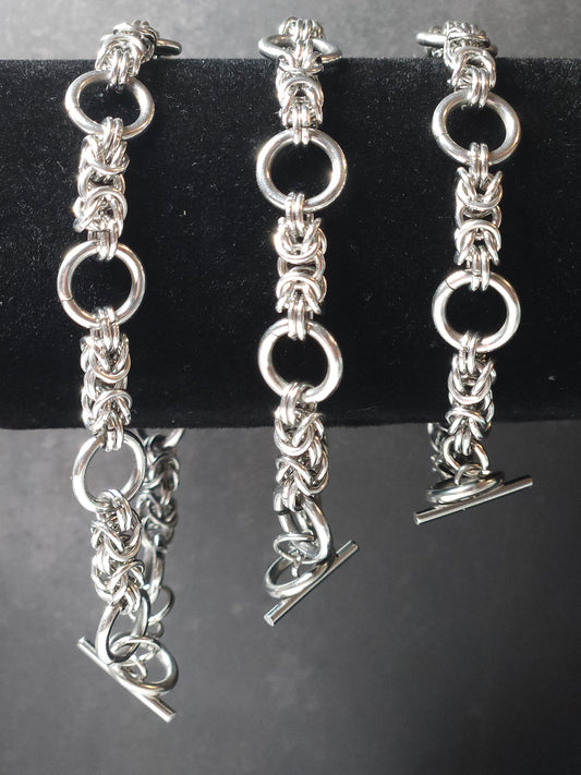 Chain Reaction Link Bracelet